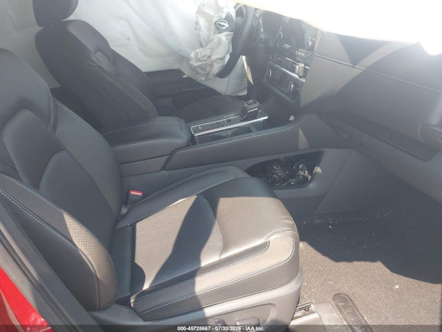 2025 NISSAN PATHFINDER SL FWD 5