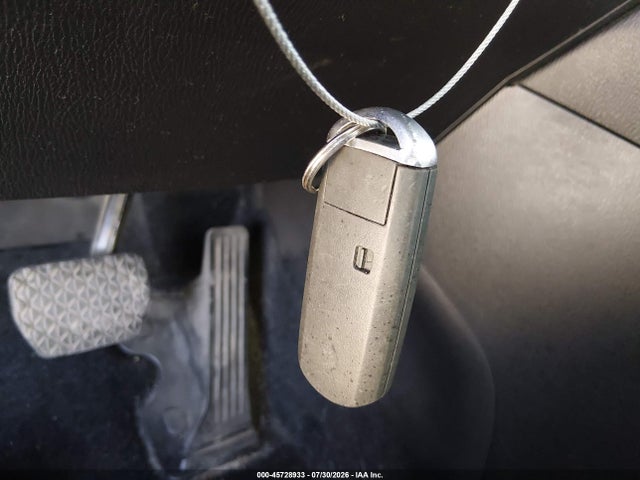 2019 TOYOTA YARIS LE 11
