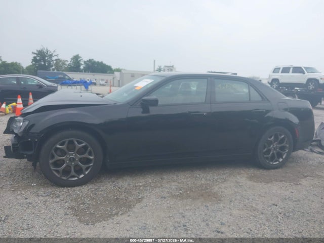 2016 Chrysler 300 300S 照片 15