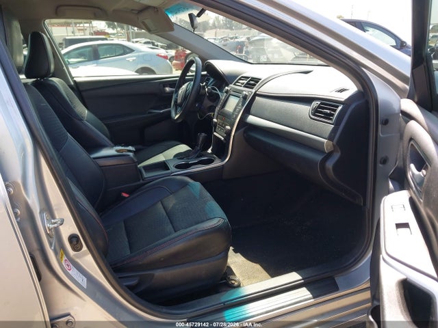 2015 Toyota CAMRY SE 照片 5