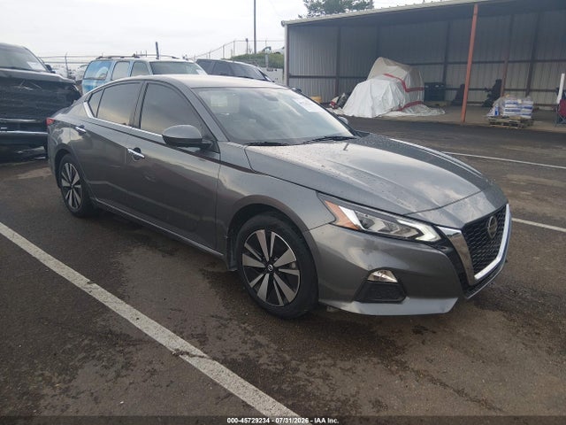 2022 NISSAN ALTIMA SV FWD