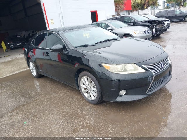 2013 LEXUS ES 