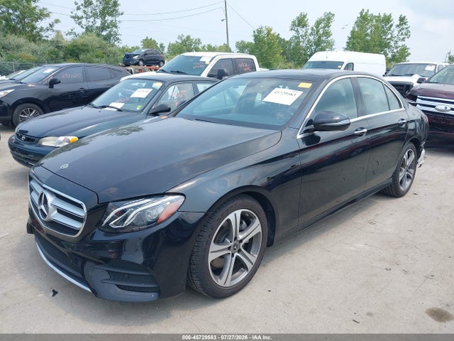 صورة مصغرة 2 لـ 2019 Mercedes-BENZ E 300 4MATIC