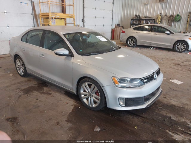 صورة 1 لـ 2013 Volkswagen JETTA GLI