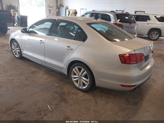 صورة 3 لـ 2013 Volkswagen JETTA GLI