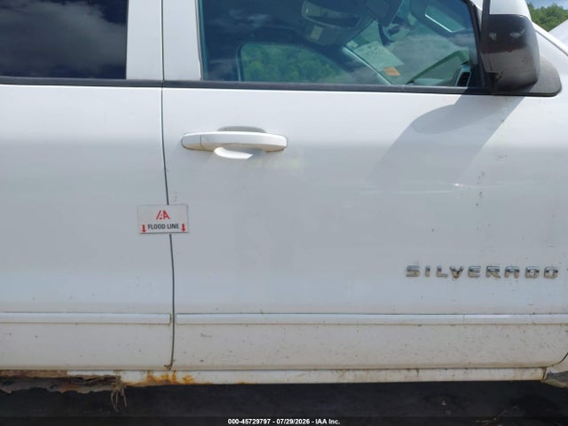 2015 Chevrolet SILVERADO 1500 LT photo 12
