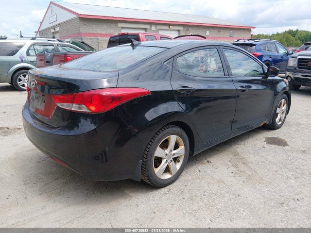 صورة 4 لـ 2013 Hyundai ELANTRA GLS