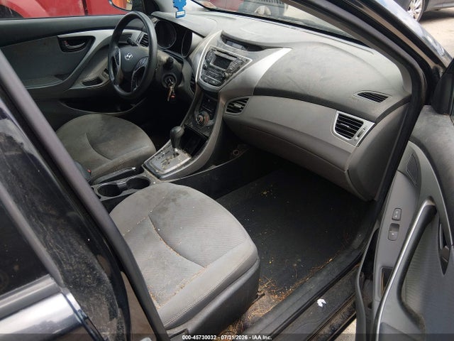 صورة 5 لـ 2013 Hyundai ELANTRA GLS