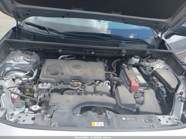 2022 TOYOTA RAV4 LE 10
