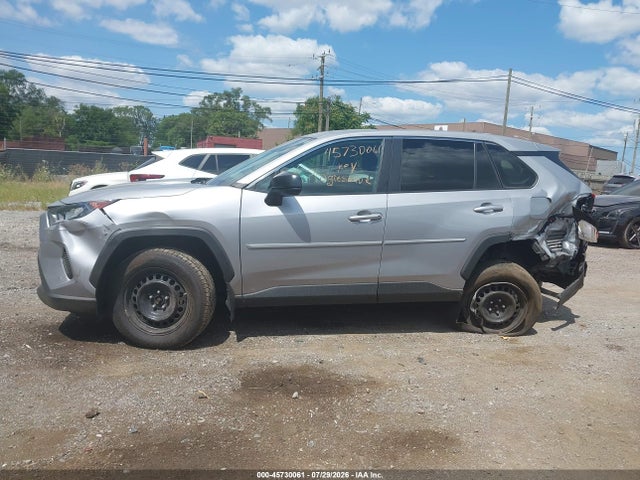 2022 TOYOTA RAV4 LE 14