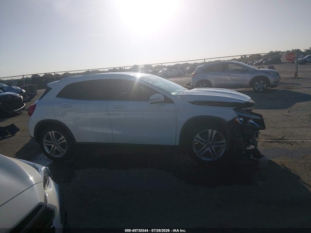 2019 MERCEDES-BENZ GLA 250 13