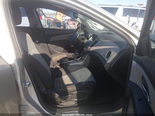 صورة 5 لـ 2014 Chevrolet CRUZE LS AUTO