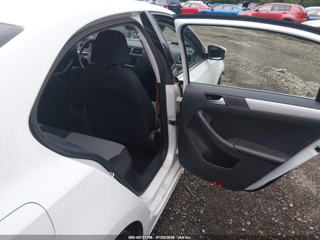 صورة 8 لـ 2017 Volkswagen JETTA 1.4T S