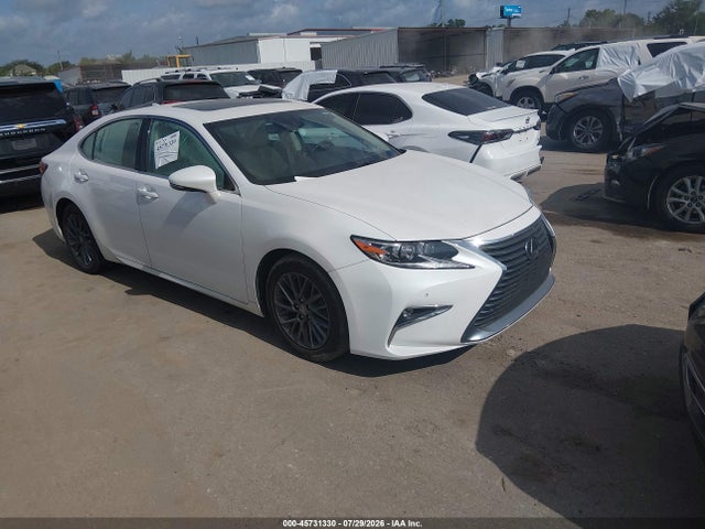 2018 LEXUS ES 