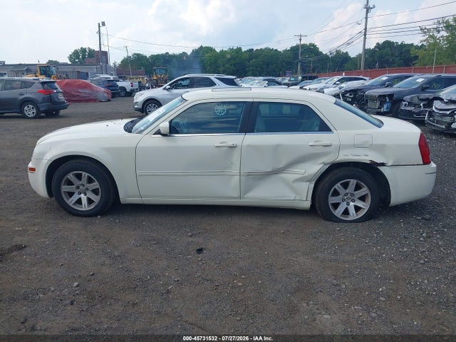 2007 Chrysler 300 TOURING — миниатюра 14