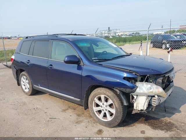 2011 TOYOTA HIGHLANDE BASE V6