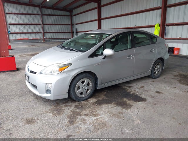 2010 Toyota PRIUS II photo 2