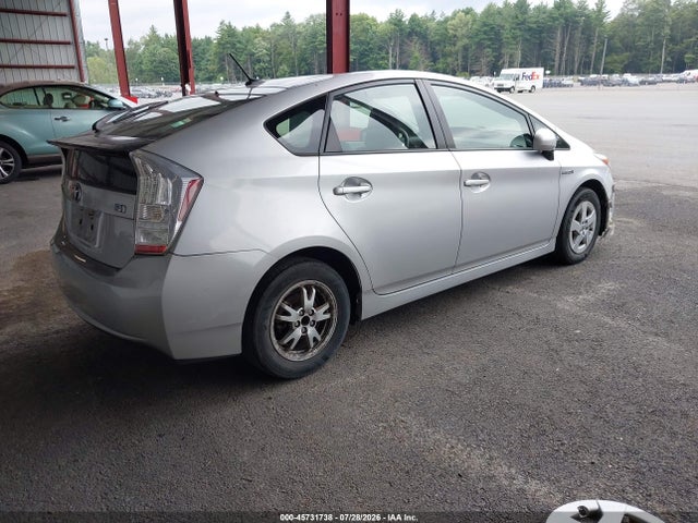 2010 Toyota PRIUS II photo 4