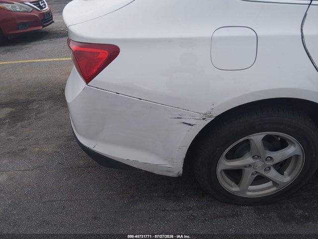 2016 Chevrolet MALIBU LS — миниатюра 12