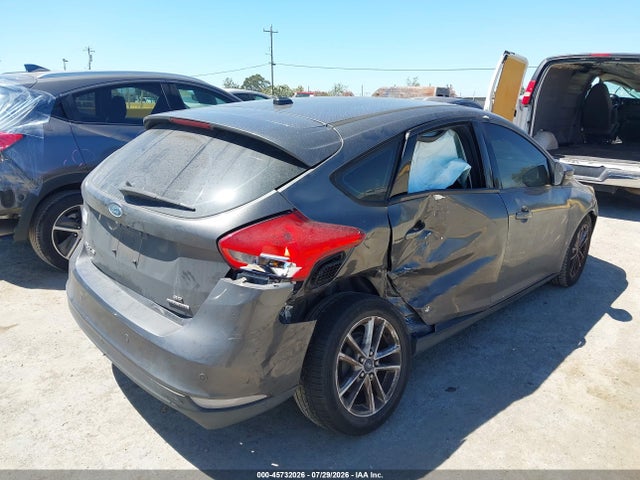 2015 FORD FOCUS SE — фото 4