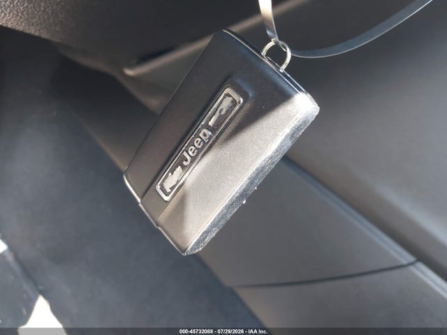 2021 JEEP GRAND CHEROKEE L LIMITED 4X4 11