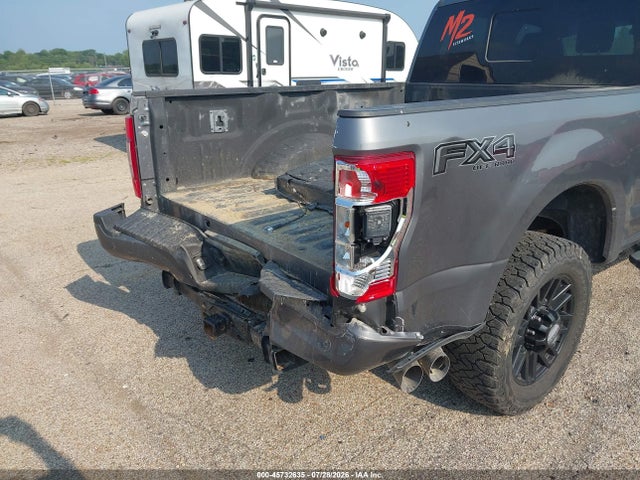 2022 FORD F-250 XLT 6