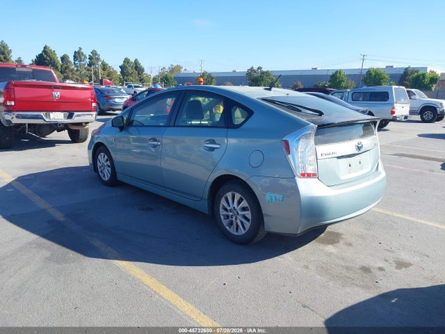 صورة 3 لـ 2015 Toyota PRIUS PLUG-IN