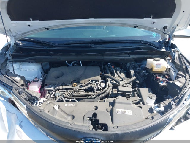 2023 TOYOTA SIENNA XLE 10