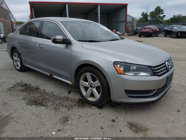 2012 VOLKSWAGEN PASSAT 2.5L SE