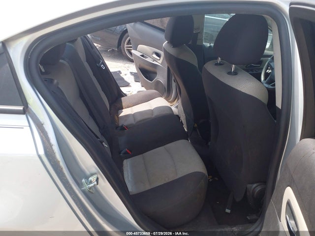 صورة 8 لـ 2015 Chevrolet CRUZE LS AUTO