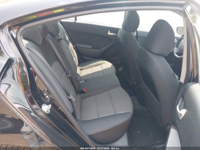2018 KIA FORTE LX — фото 8