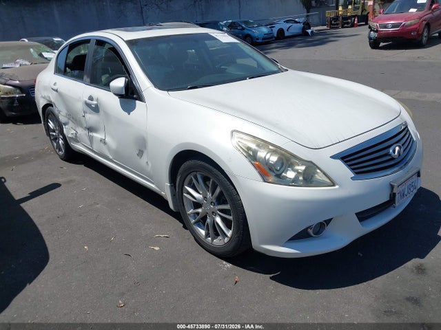 2013 INFINITI G37 JOURNEY