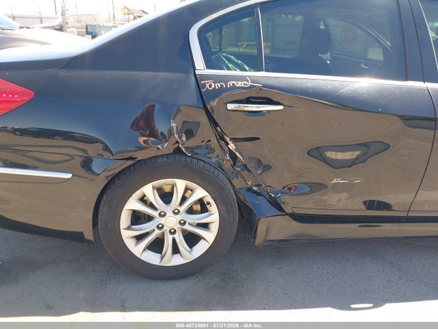 صورة 6 لـ 2012 Hyundai GENESIS 3.8