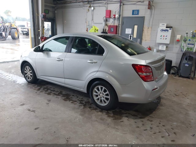 صورة 3 لـ 2018 Chevrolet SONIC LT AUTO