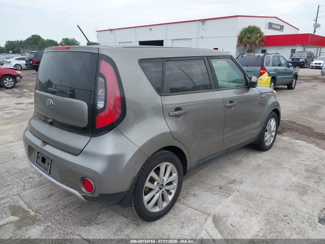 2017 KIA SOUL + 照片 4