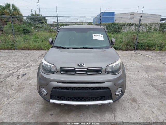 2017 KIA SOUL + 照片 6
