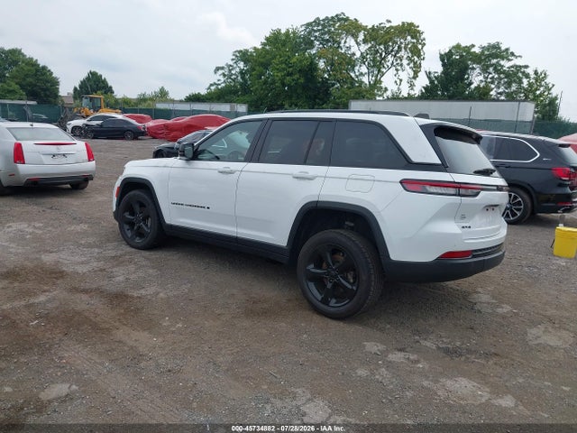 2023 JEEP GRAND CHEROKEE ALTITUDE 4X4 3