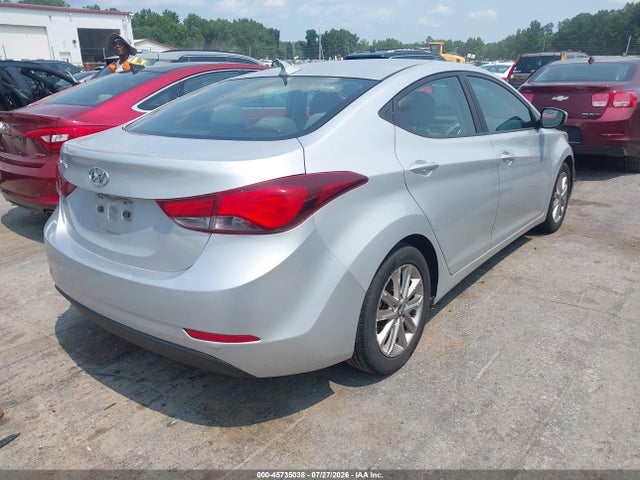 صورة 4 لـ 2015 Hyundai ELANTRA SE