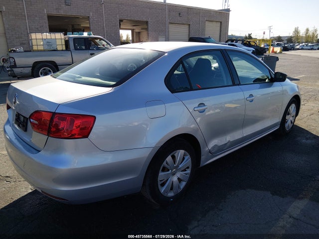 2013 Volkswagen JETTA 2.0L S 照片 4
