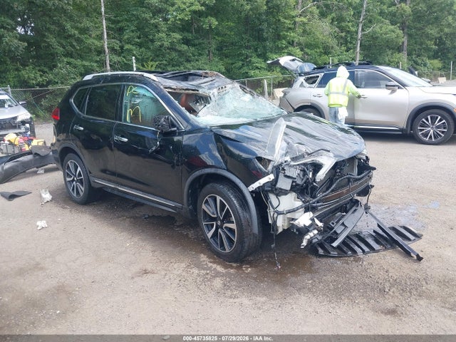 2017 NISSAN ROGUE SL