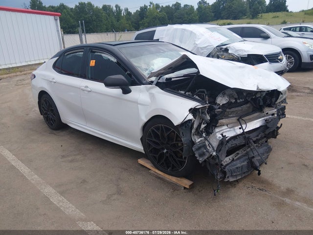 2019 TOYOTA CAMRY XSE