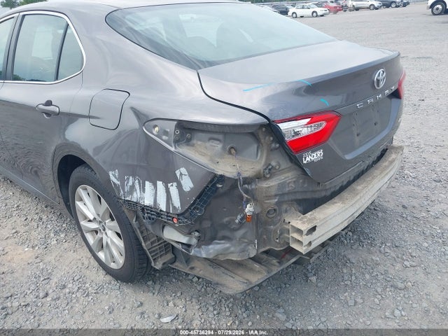 2018 TOYOTA CAMRY LE 6