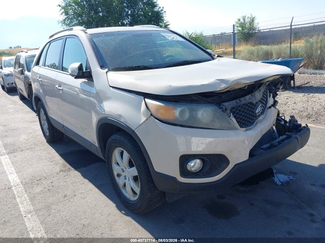 2011 KIA SORENTO LX