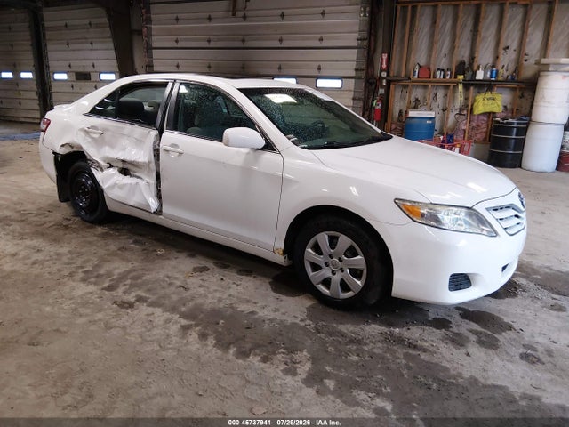2010 TOYOTA CAMRY LE