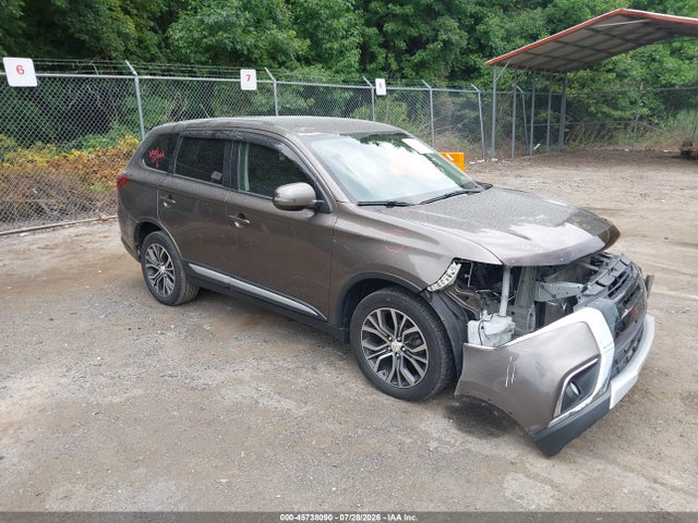 2016 MITSUBISHI OUTLANDER SE