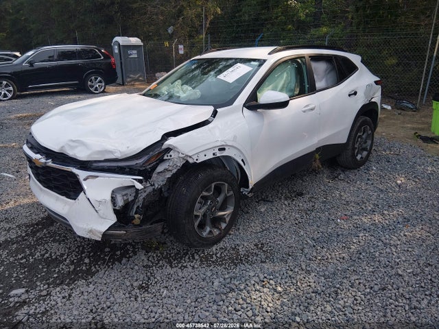 2025 CHEVROLET TRAX FWD LT 5