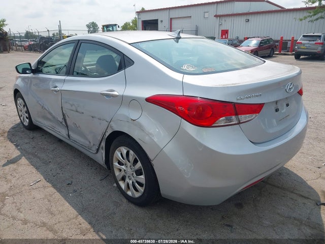 2011 Hyundai ELANTRA GLS photo 3