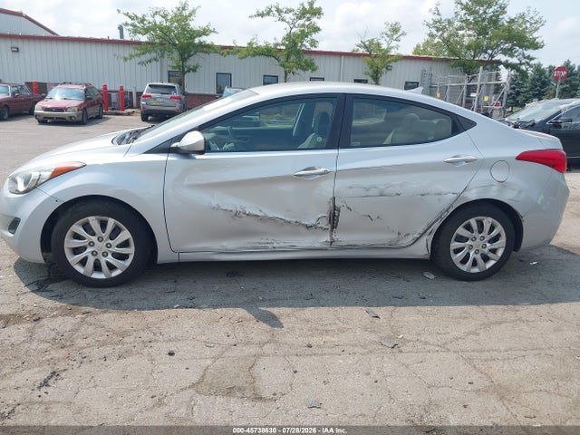 2011 Hyundai ELANTRA GLS photo 6