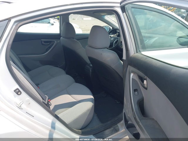 2011 Hyundai ELANTRA GLS photo 8