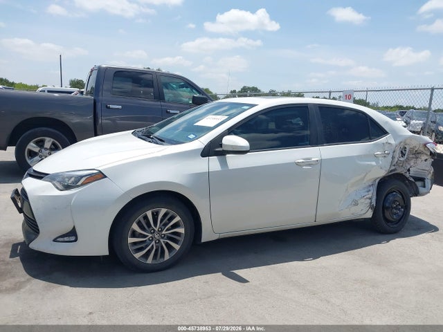 2017 Toyota COROLLA XLE 照片 15